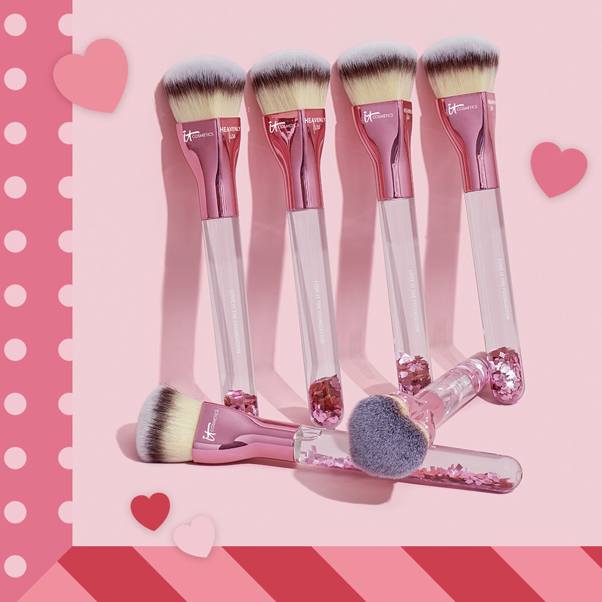 IT COSMETICS GLB LOVE IS THE FOUNDATION BRUSH (BROCHA)